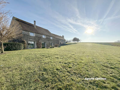 Propriété - 232 m² - 7 pièces