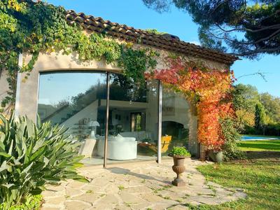 Villa - 202 m² - 5 pièces