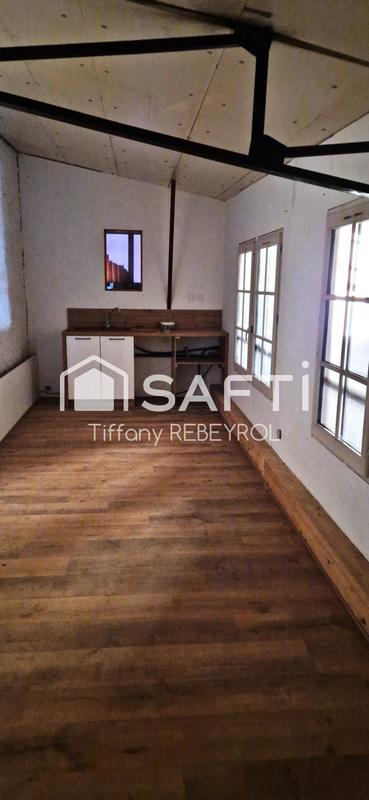 Local commercial - 220 m² - 8 pièces