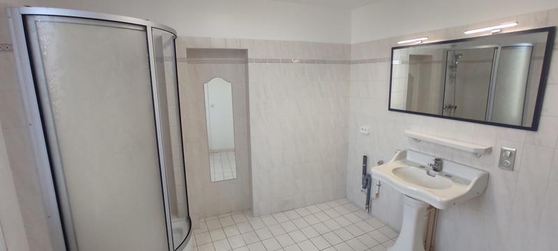 Appartement - 99 m² - 3 pièces