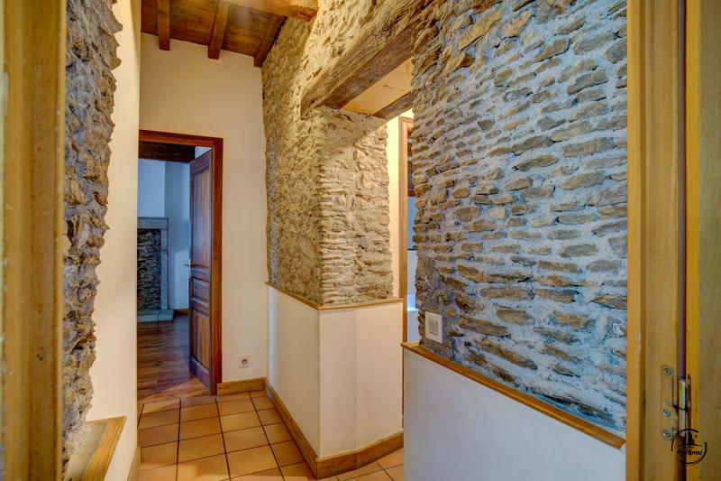 Maison ancienne - 166 m² - 7 pièces
