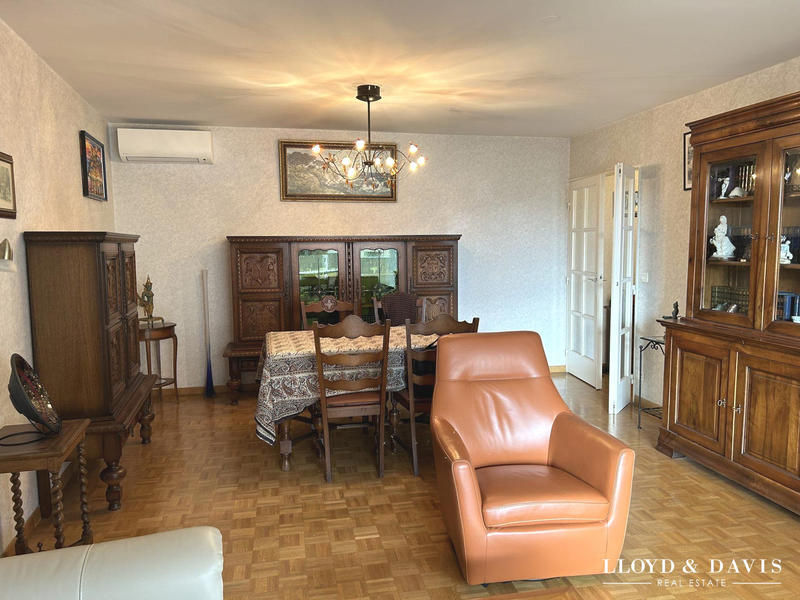 Appartement - 95 m² - 4 pièces