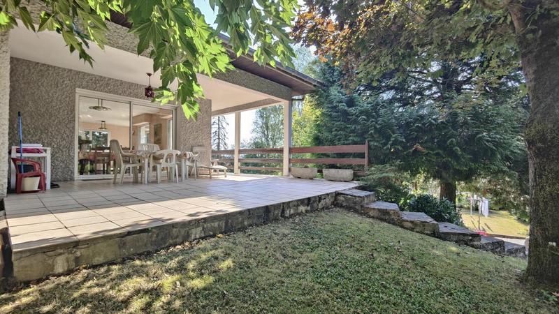 Maison - 161 m² - 6 pièces