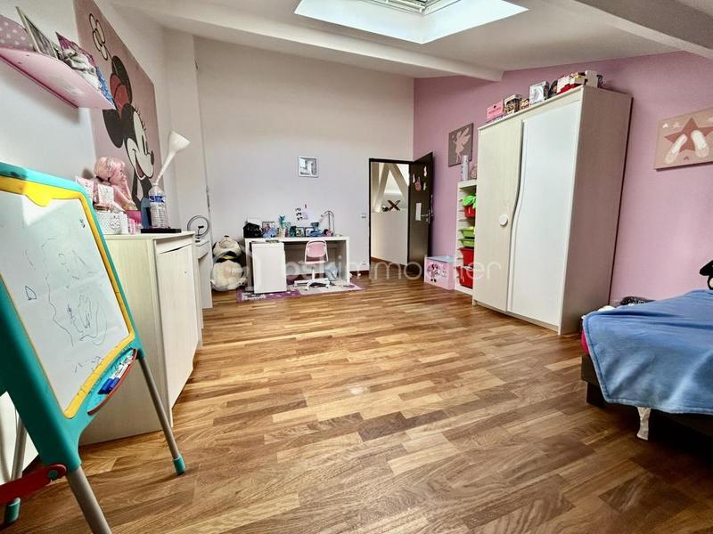 Maison - 166 m² - 6 pièces