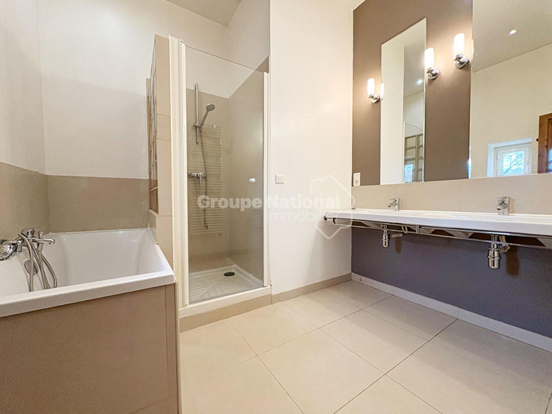 Maison - 137 m² - 4 pièces