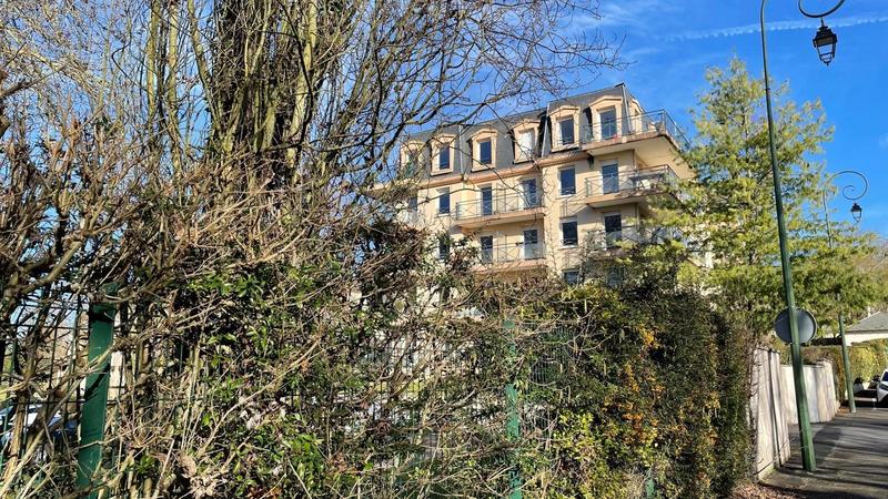 Appartement - 97 m² - 4 pièces