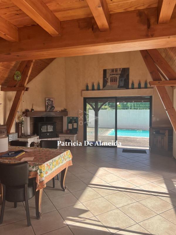 Maison - 168 m² - 6 pièces