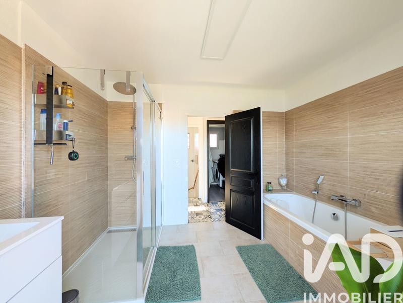 Maison - 170 m² - 7 pièces