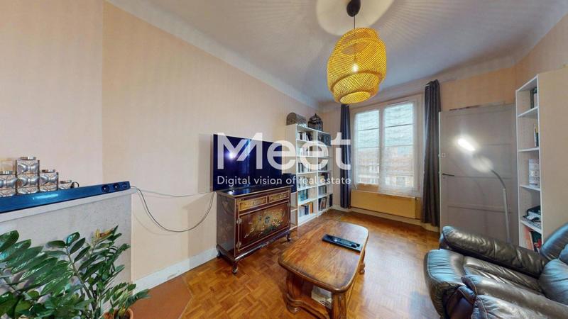 Appartement - 100 m² - 5 pièces