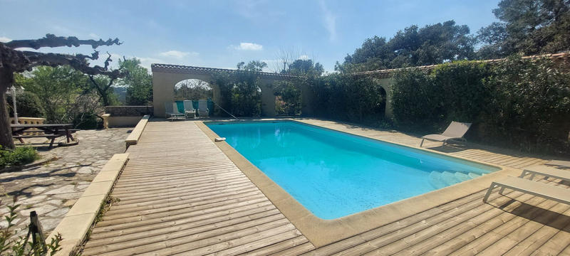 Villa - 205 m² - 10 pièces