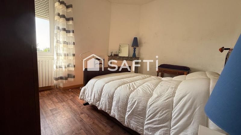 Maison - 205 m² - 9 pièces