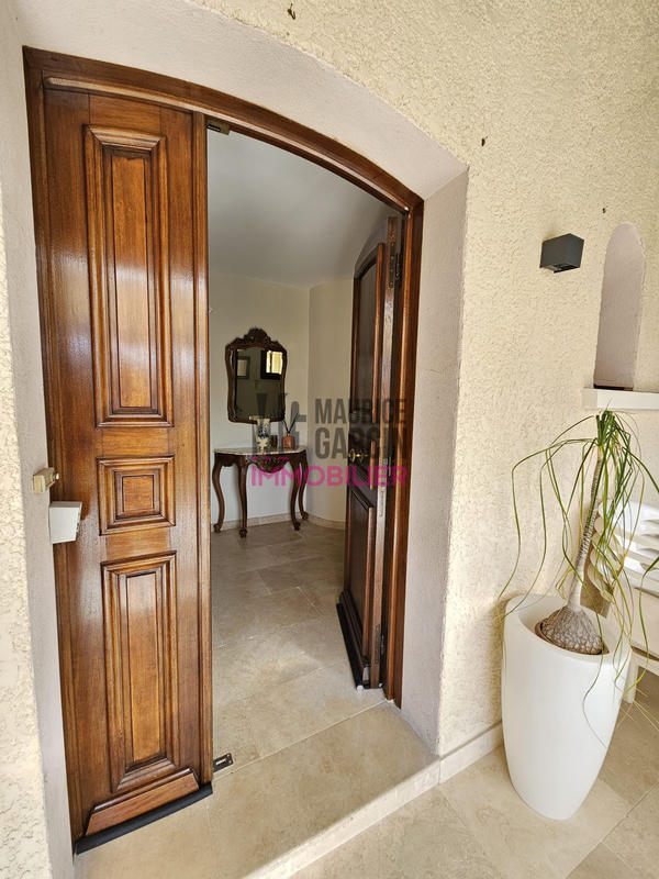 Villa - 179 m² - 6 pièces
