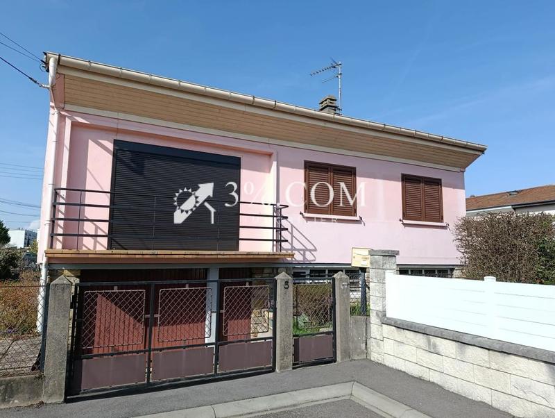 Maison - 69 m² - 7 pièces