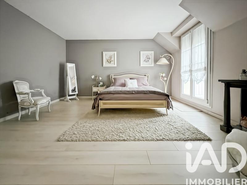 Maison - 120 m² - 4 pièces