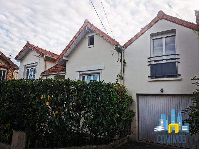 Maison - 94 m² - 5 pièces