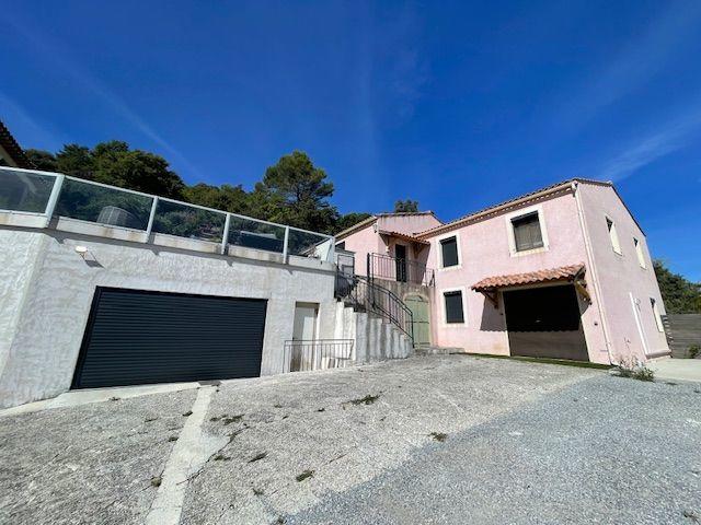 Villa - 200 m² - 6 pièces
