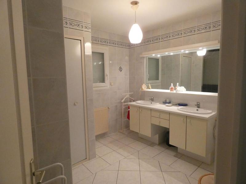 Maison - 168 m² - 6 pièces