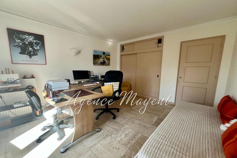 Appartement - 121 m² - 4 pièces