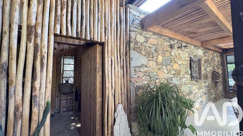 Maison - 168 m² - 6 pièces