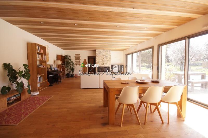 Maison - 155 m² - 6 pièces