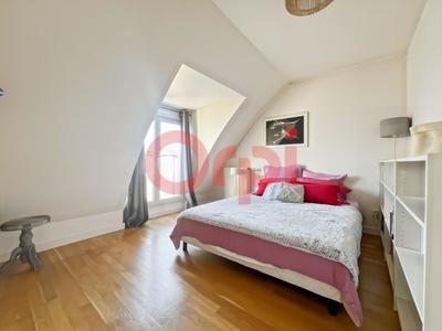 Appartement - 89 m² - 3 pièces