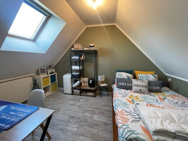 Maison - 170 m² - 9 pièces