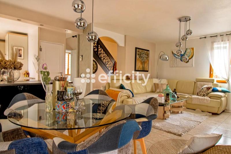 Maison - 116 m² - 5 pièces