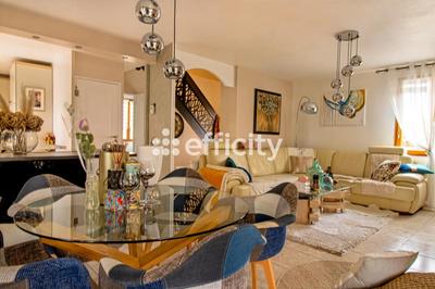 Maison - 116 m² - 5 pièces