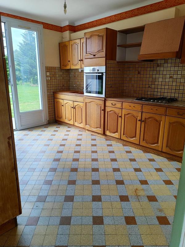 Maison traditionnelle - 92 m² - 4 pièces