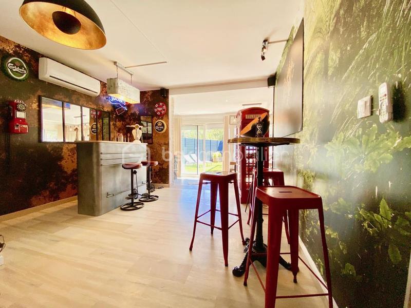 Appartement - 81 m² - 3 pièces