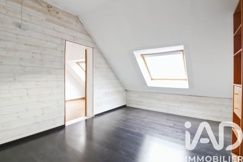 Maison - 93 m² - 5 pièces
