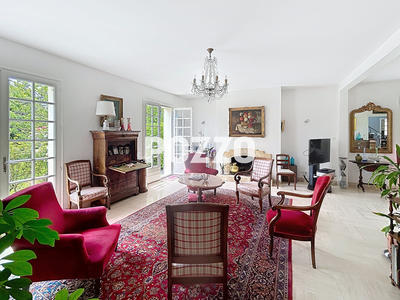 Maison - 135 m² - 6 pièces