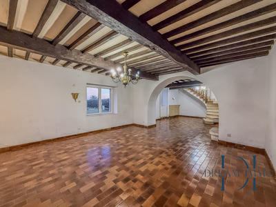 Maison - 230 m² - 7 pièces
