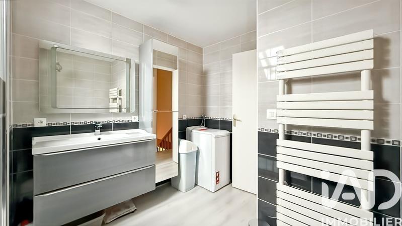 Maison - 88 m² - 4 pièces