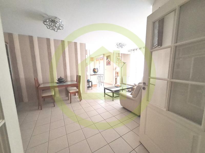 Appartement - 86 m² - 4 pièces