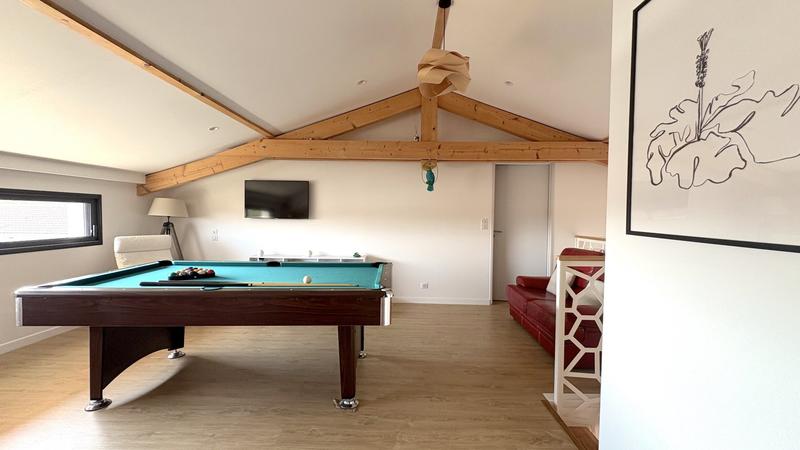 Maison - 189 m² - 6 pièces