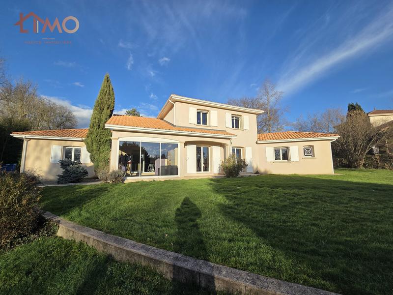 Maison - 170 m² - 7 pièces