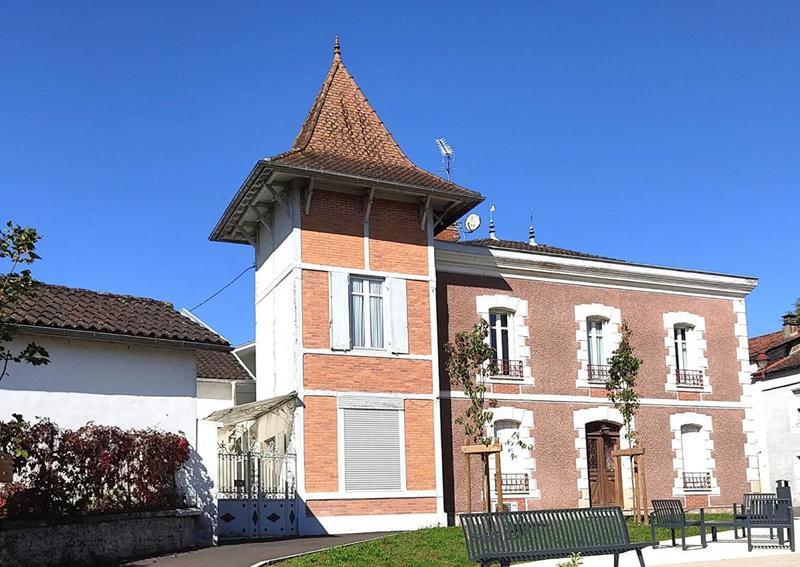 Maison - 200 m² - 7 pièces