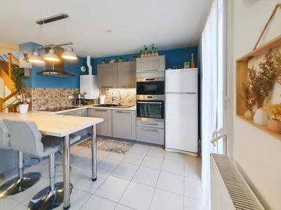 Maison - 85 m² - 4 pièces