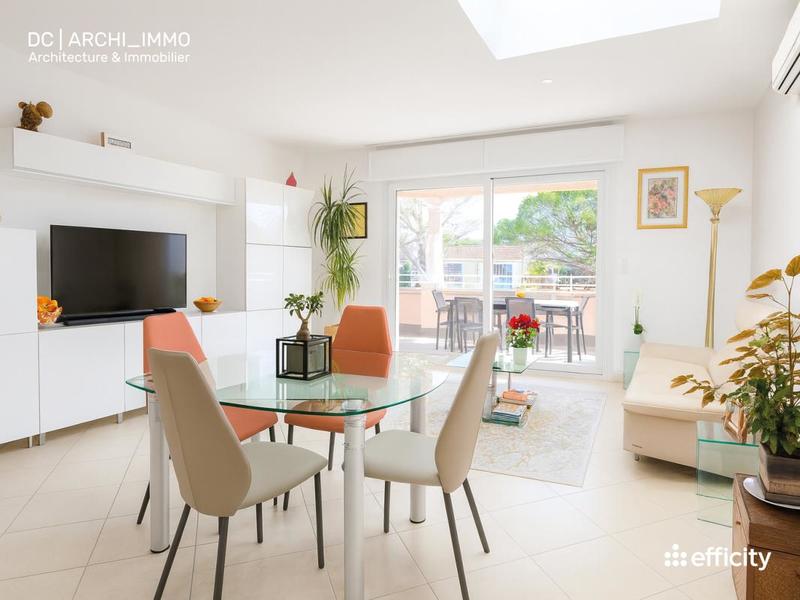 Appartement - 97 m² - 4 pièces