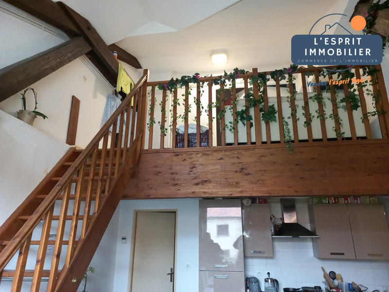 Appartement - 93 m² - 5 pièces