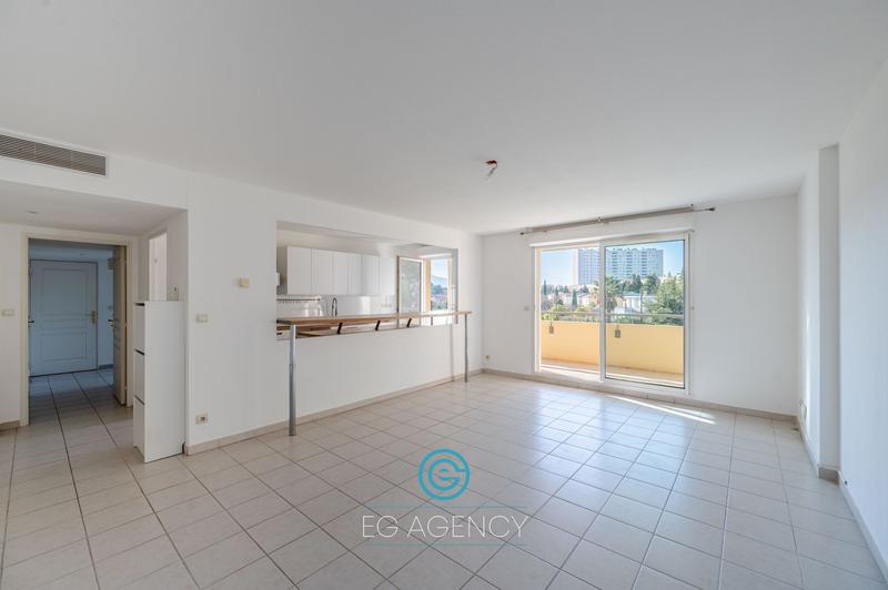 Appartement - 70 m² - 3 pièces