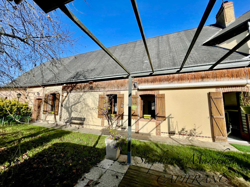 Maison - 210 m² - 7 pièces