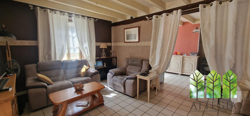 Maison ancienne - 143 m² - 8 pièces