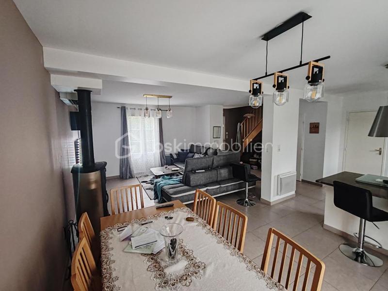 Maison traditionnelle - 100 m² - 5 pièces