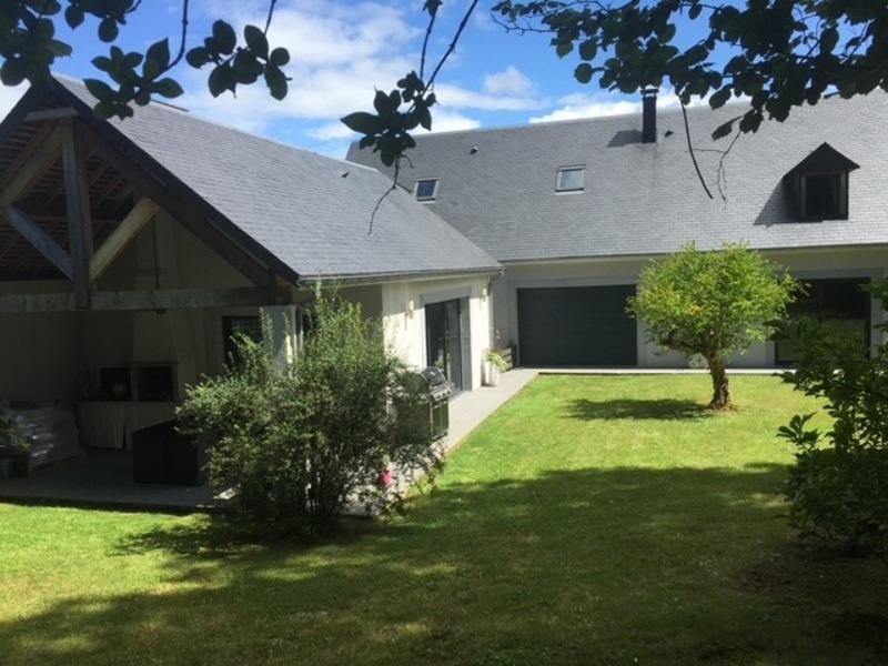 Maison - 228 m² - 7 pièces