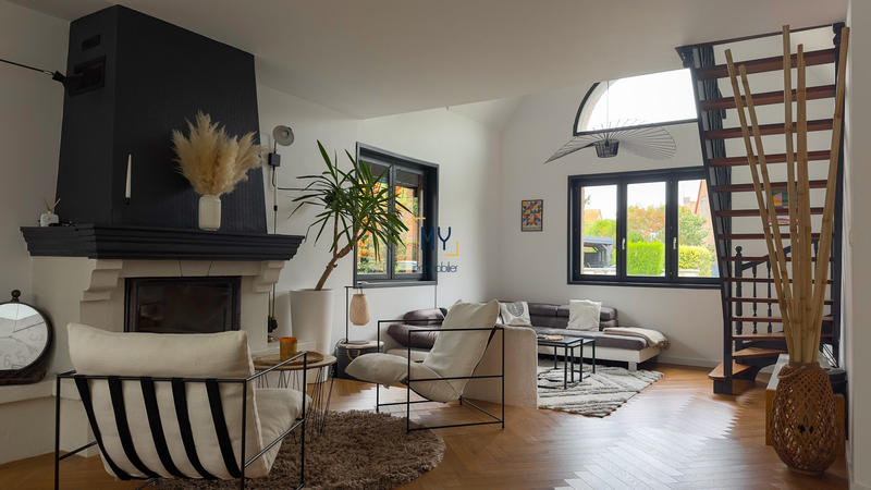 Maison - 168 m² - 6 pièces