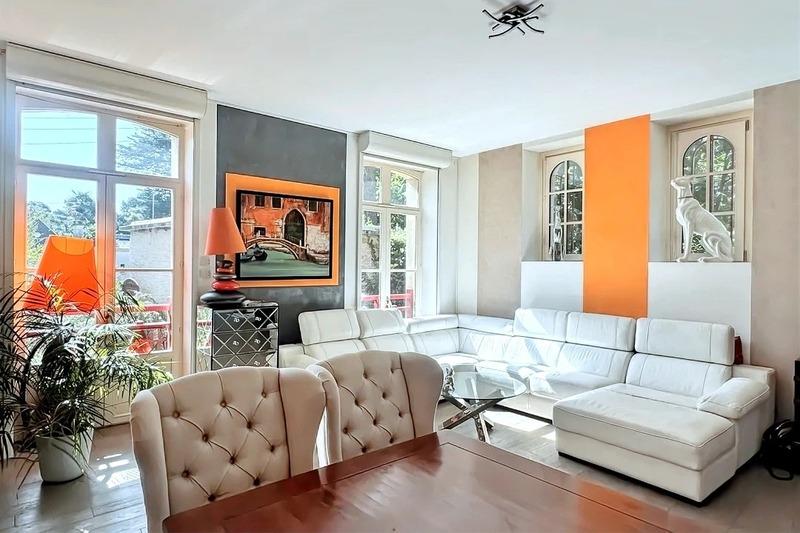 Appartement - 128 m² - 6 pièces