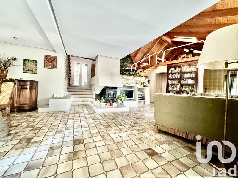 Maison de maîtres - 220 m² - 9 pièces