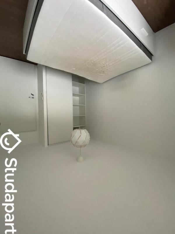 Chambre - 12 m² - 1 pièce